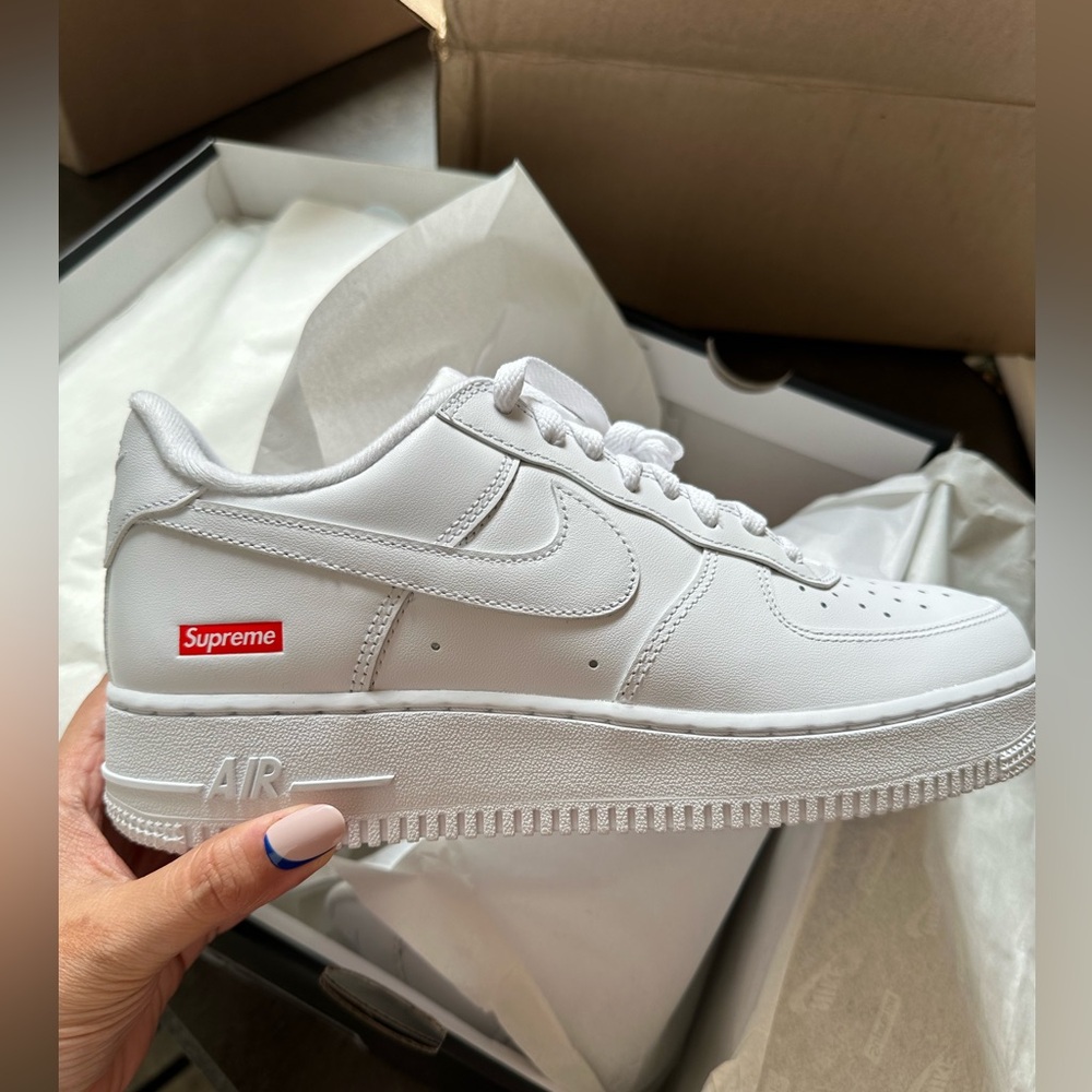 ♥️💫 SUPREME x Nike Air Force 1 - Brand New Size 8